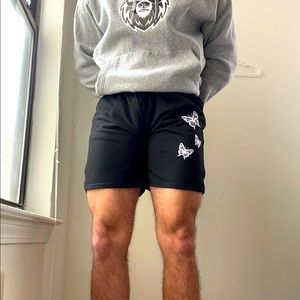 MENS MEDIUM BUTTERFLY SHORTS